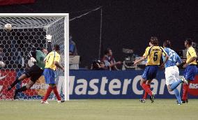 (1)Italy beat Ecuador 2-0